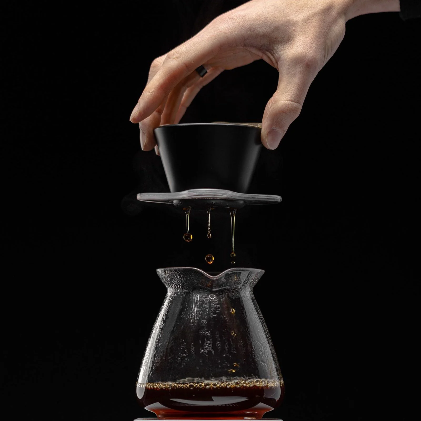 V60 a Orea V4 – který dripper pozvedne kávy na novou úroveň?