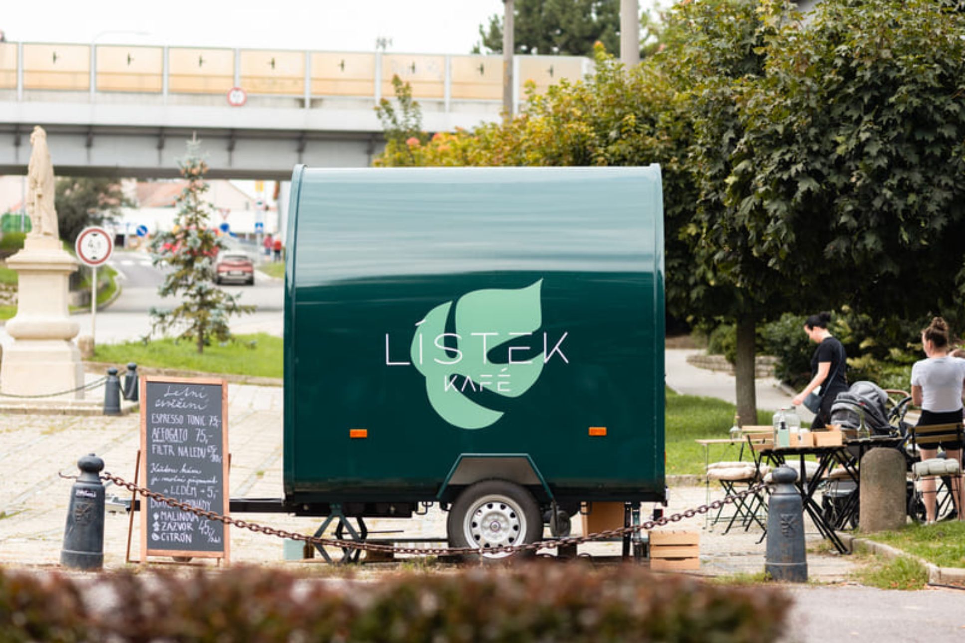 Lístek.Kafé: Z trucku do kamenné kavárny