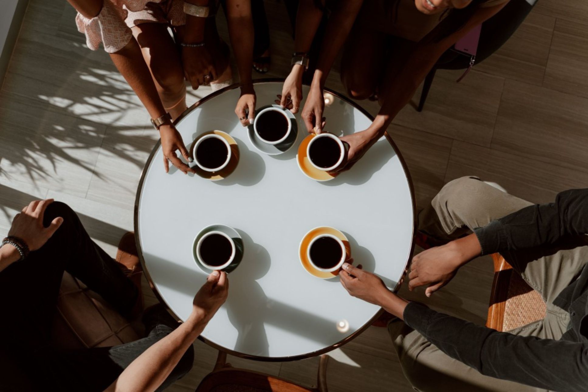 Ověřeno. Coffee break zlepšuje pracovní výkon