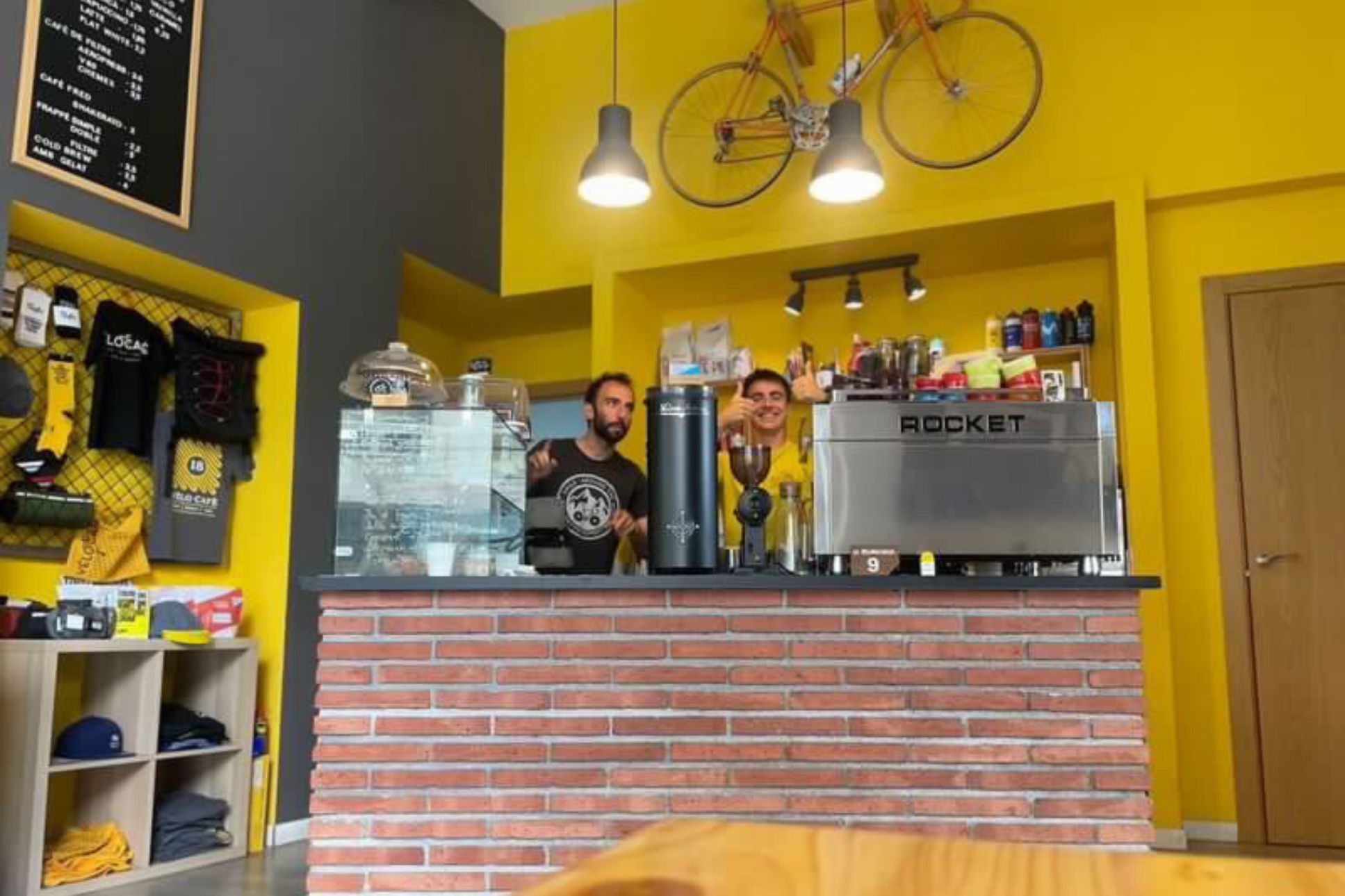 Výběrovka uprostřed Pyrenejí? Tam, kde to nečekáte, je Vélo Café